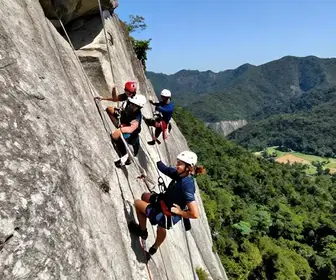 Aventura Radical: Rapel em Pedras Brancas, Lages - SC