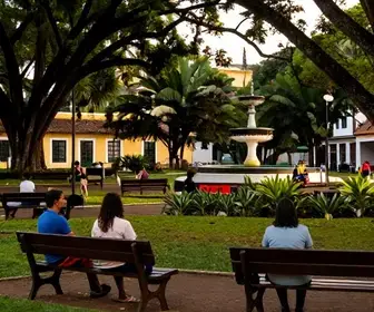 Descubra a Praça João Ribeiro: Um Espaço de Convivência em Lages - SC
